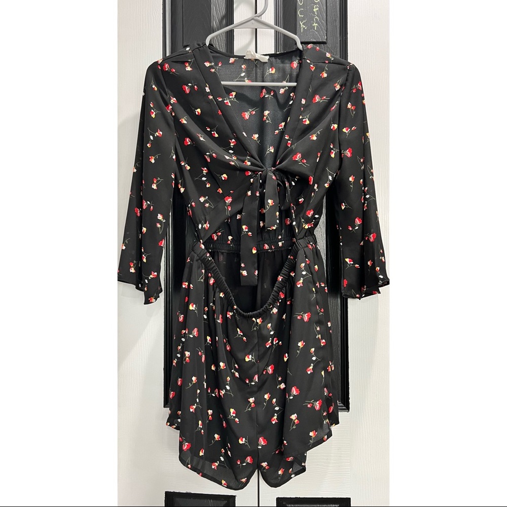 Brand:Le Kate          Size:S       Color:black with red flowers
